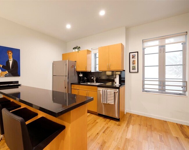 Foto del edificio - 1551 Lenox Ave