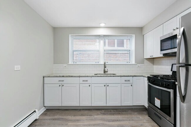 Foto del edificio - 5358 S Narragansett Ave