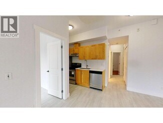 Building Photo - 191 E 11th Ave