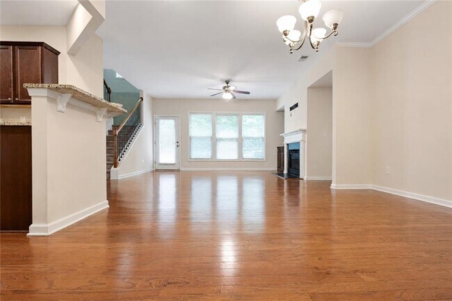 Foto del edificio - 2132 Greencrest Cir