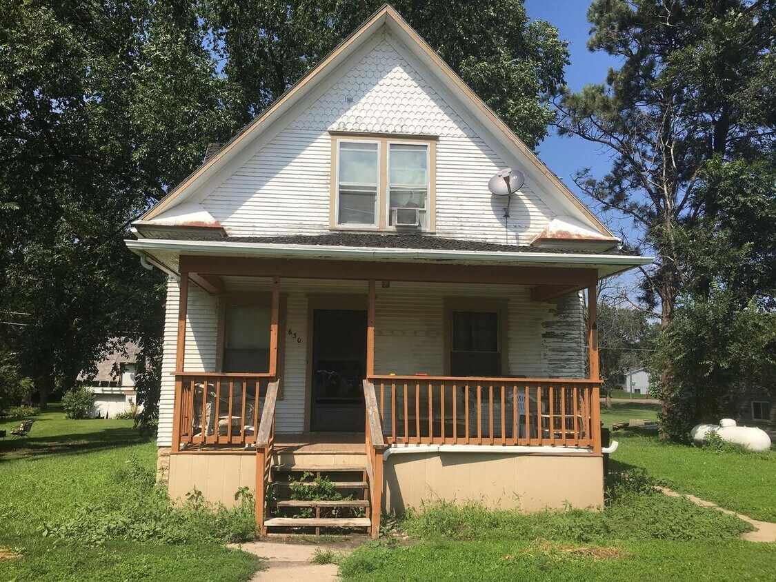 630 E 4th St, Bridgewater, SD 57319 House Rental in Bridgewater, SD