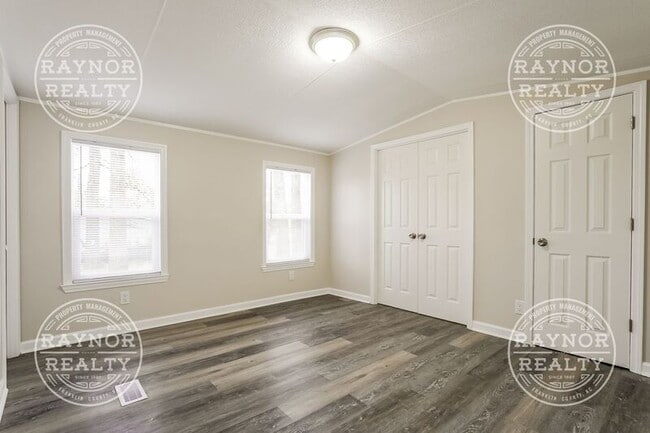 Foto del edificio - 2009 Mooregate Ct