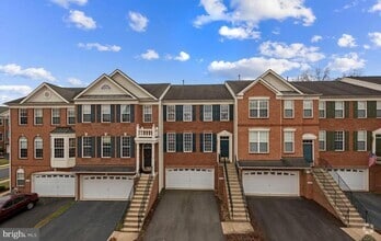 Building Photo - 43407 Briar Creek Terrace