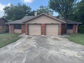 Building Photo - 205 Jason Dr
