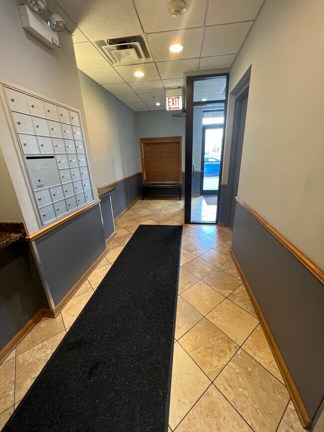 Foto del edificio - 5924 N Lincoln Ave