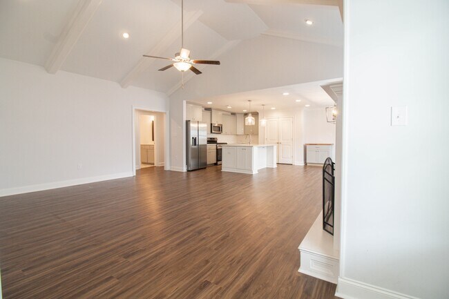Foto del edificio - 133 Quail Run Ave