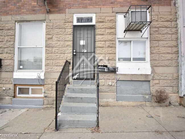 Building Photo - 1 br, 1 bath Apartment - 2702 Wilkens Ave,2