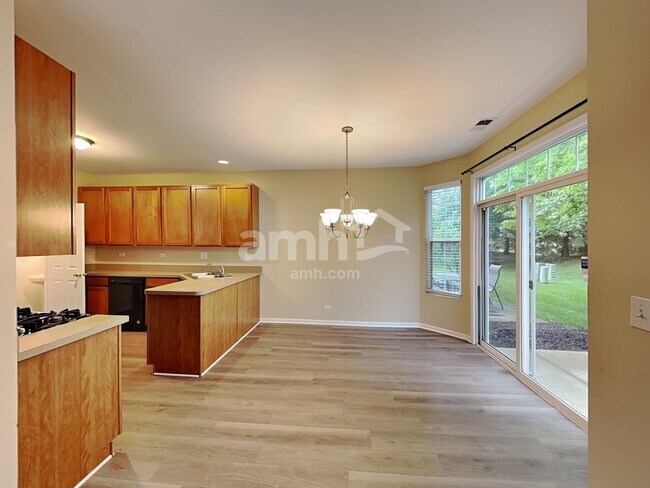 Foto del edificio - 509 Springbrook Trail N
