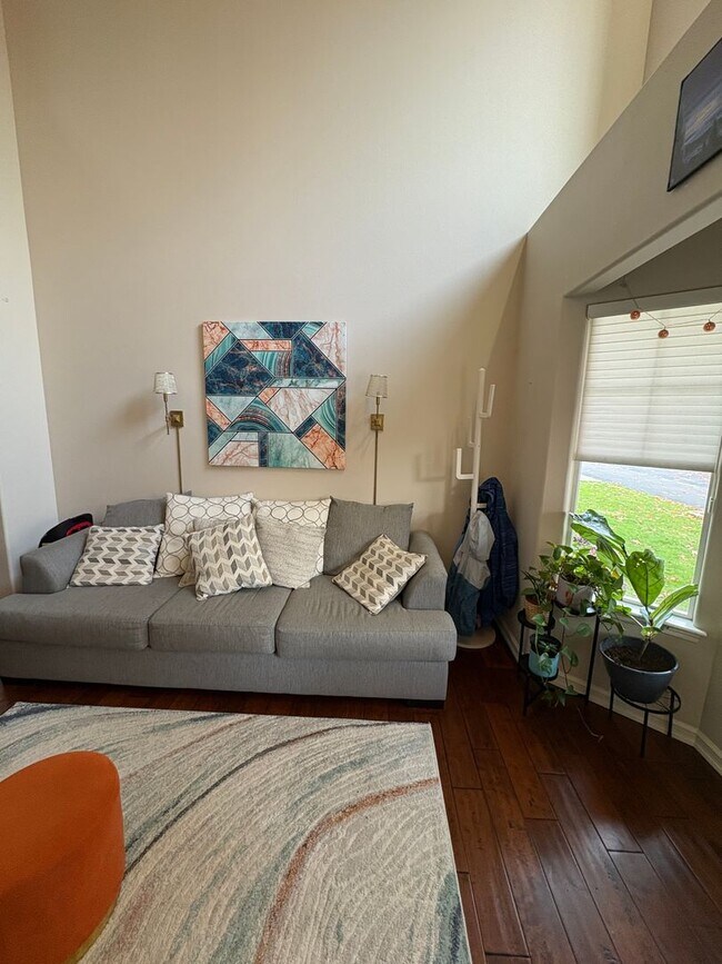 Building Photo - Bothell 2 story home with EV garage parking and Northshore Schools