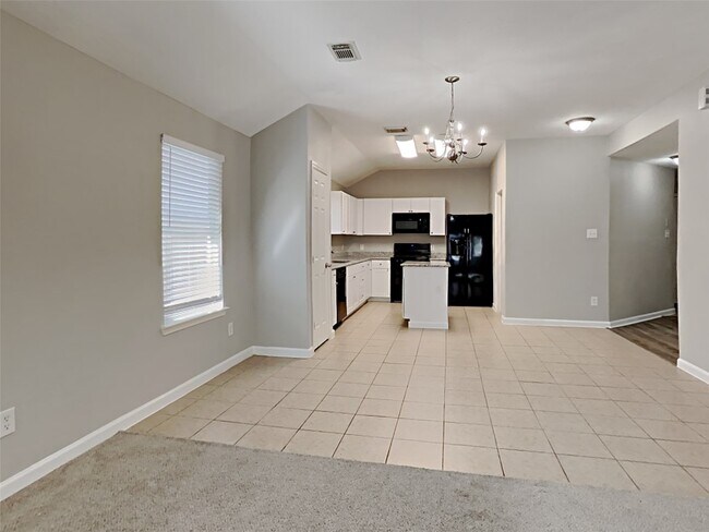 Foto del edificio - 24118 Skywing Ct