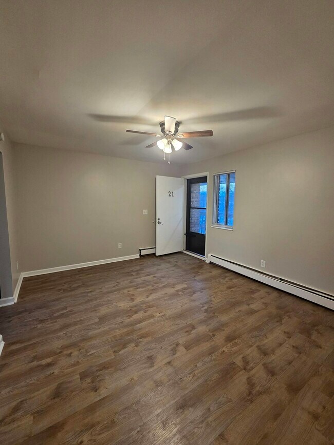 Foto del edificio - 10682 E Holly Rd