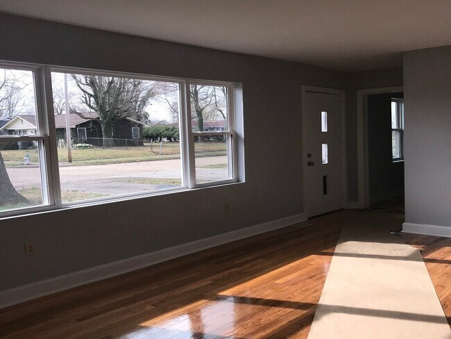 Foto del edificio - 820 Oakdale Rd