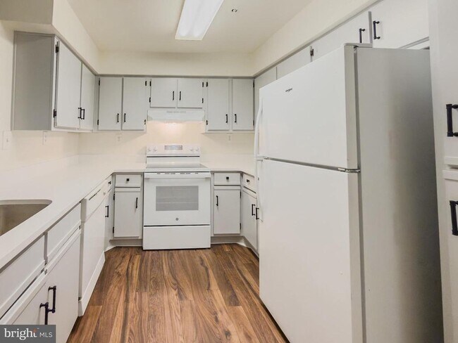 Building Photo - 18520 Boysenberry Dr