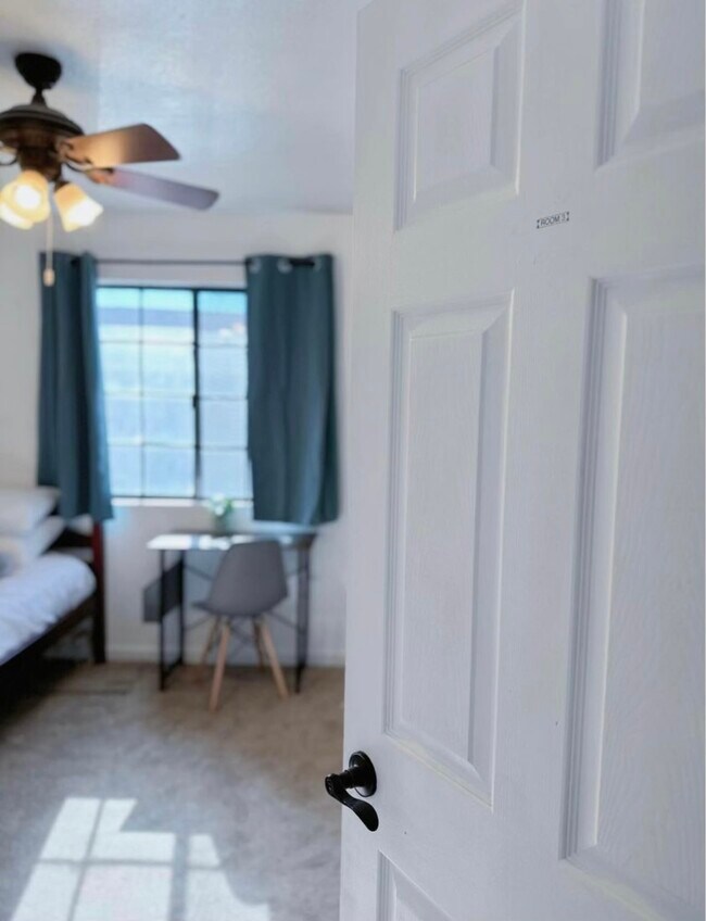 Foto del edificio - 5018 E Downing St