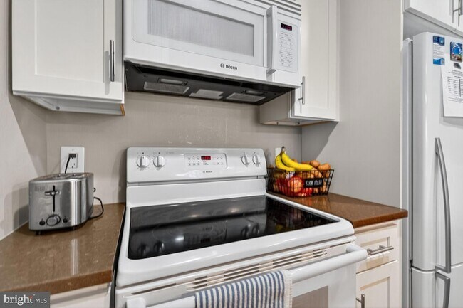 Foto del edificio - 3307 Wyndham Cir