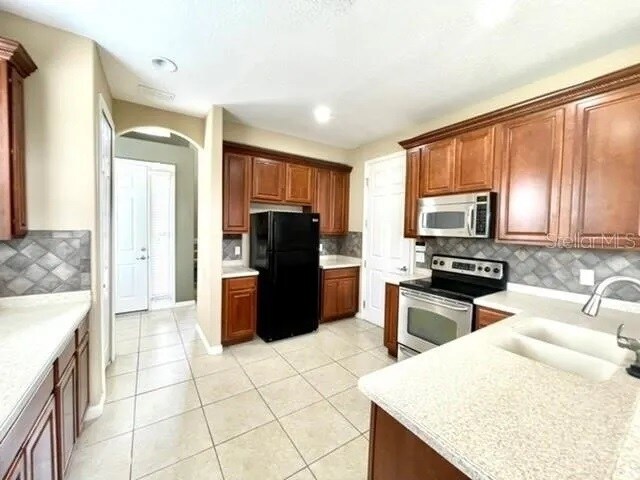 Building Photo - 15814 Woodland Spring Ct