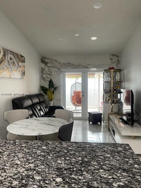 Foto del edificio - 8830 NW 115th St