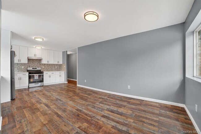 Building Photo - 4297 Kepler Ave