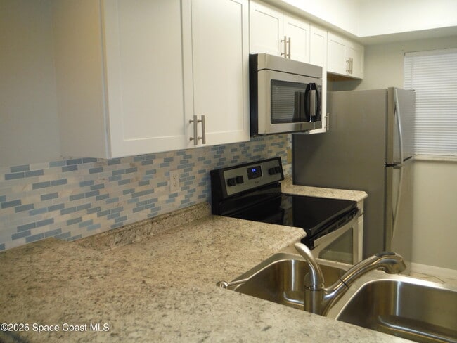 Building Photo - 3035 Sir Hamilton Cir