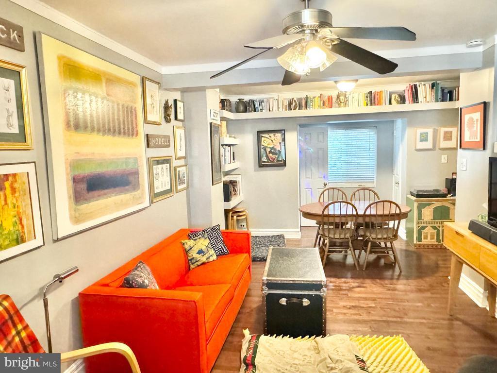 Foto principal - 2320 Manning St