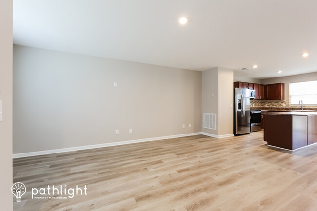 Building Photo - 132 Portchester Ln, Greenville, SC, 29605