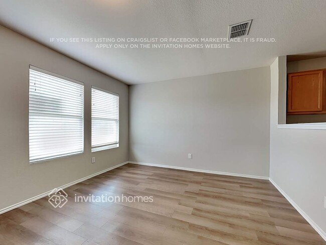 Building Photo - 1313 Cyprus Dr