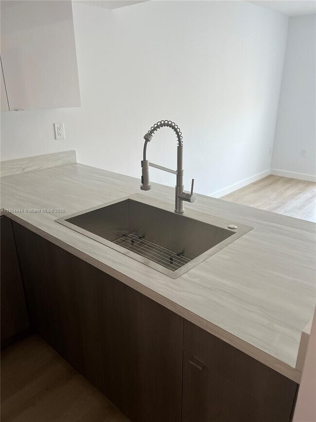 Foto del edificio - 9720 SW 184th St