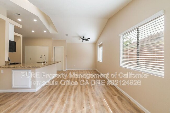 Foto del edificio - 39481 Oak Cliff Dr