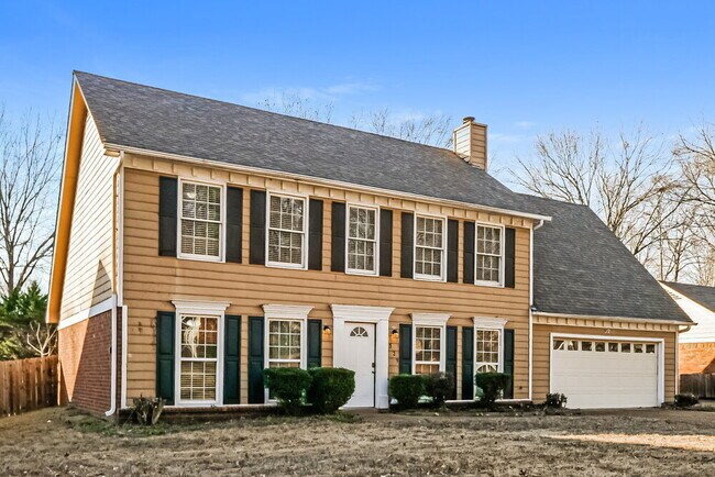 Foto del edificio - 329 Locust Grove Dr