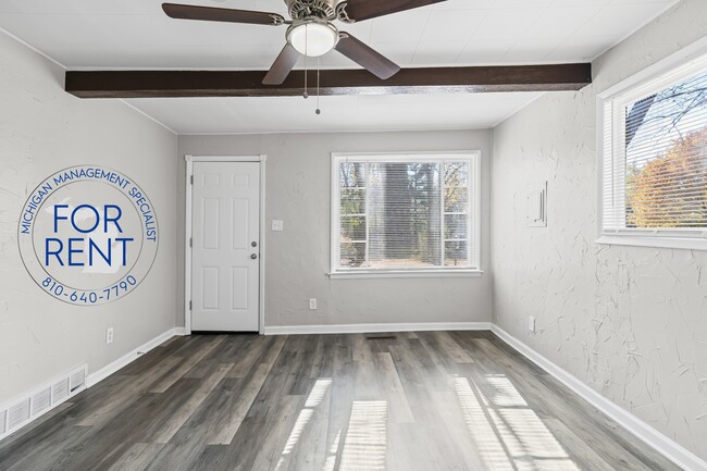 Foto del edificio - 2429 Lincoln Manor Dr