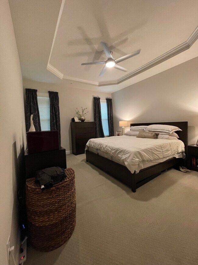 Foto del edificio - 423 Fairmont Dr