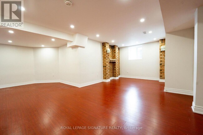 Photo du bâtiment - 3163 Galbraith Dr