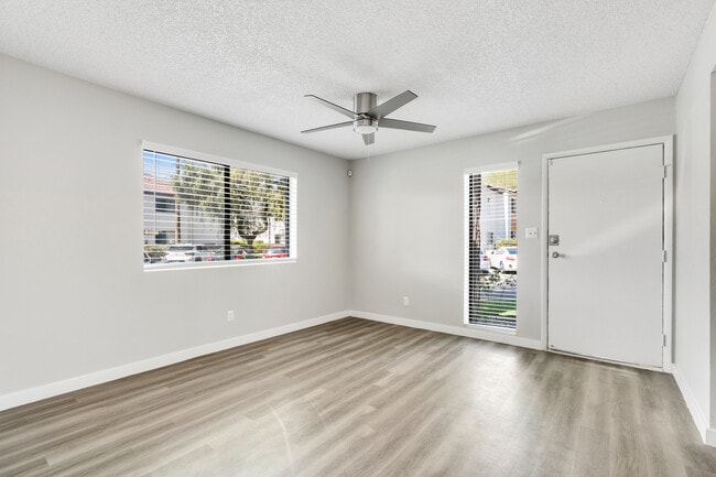 Building Photo - Solara