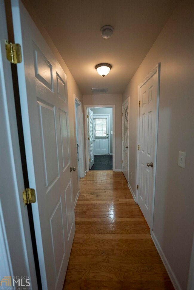 Building Photo - 3017 Glendower Way