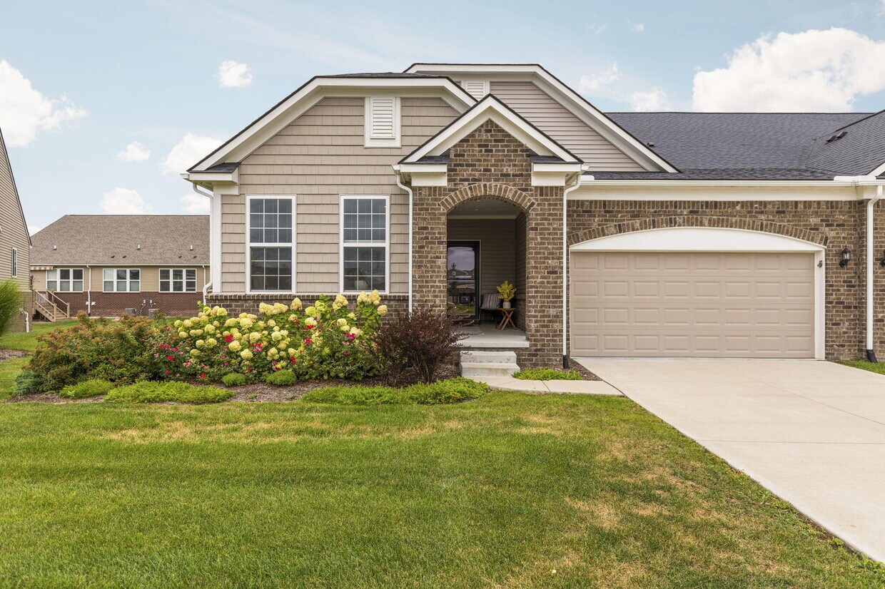 Foto principal - 402 Henstride Ct