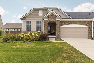 Building Photo - 402 Henstride Ct