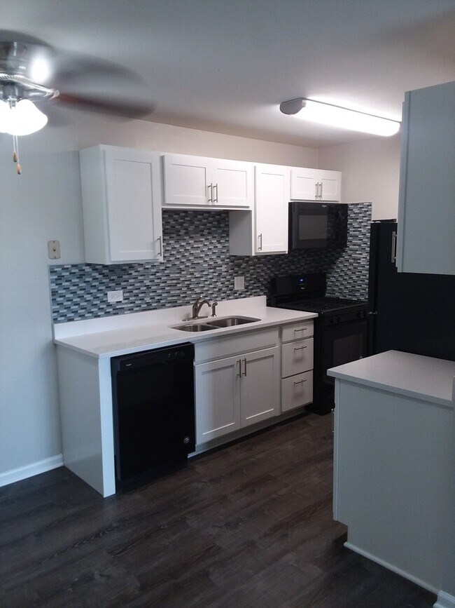 Interior Photo - Village Par Apartments
