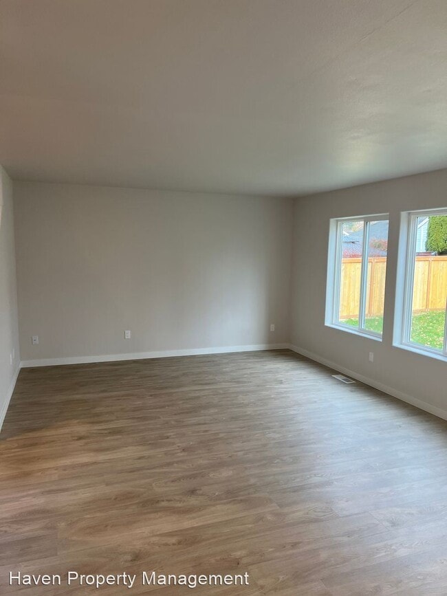 Foto del edificio - 3 br, 2.5 bath House - 4200 Ingleside Dr SE