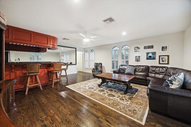 Foto del edificio - 15406 Old Stone Trail