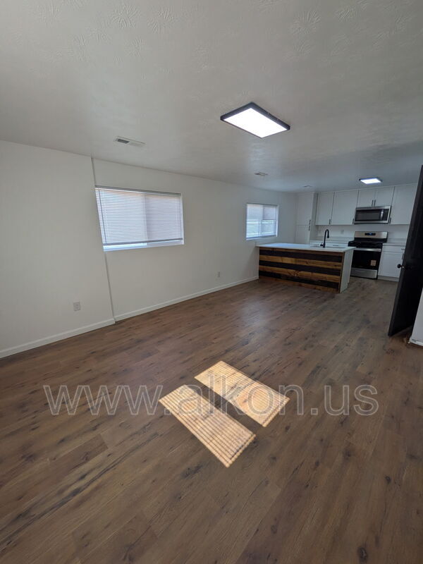 Foto del edificio - 949 Perry Hwy