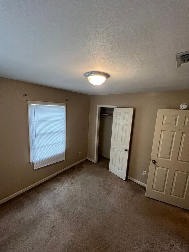Building Photo - 4113 Ridgemoor Ave