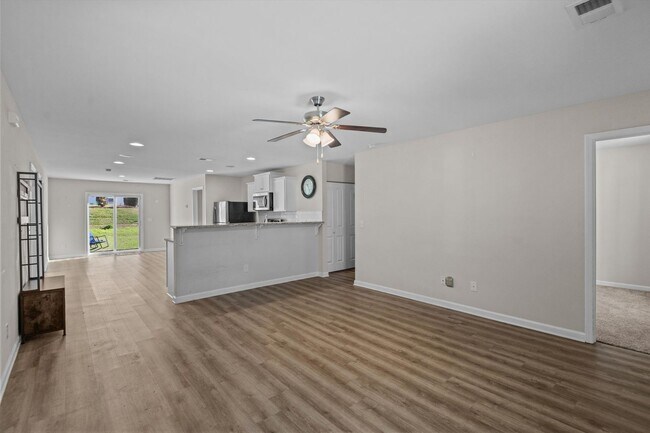 Building Photo - 297 Wahoo Cir