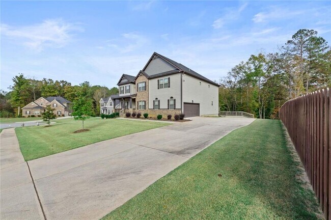 Foto del edificio - 525 Twelve Oaks Dr