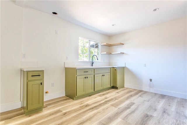 Foto del edificio - 216 S Gage Ave