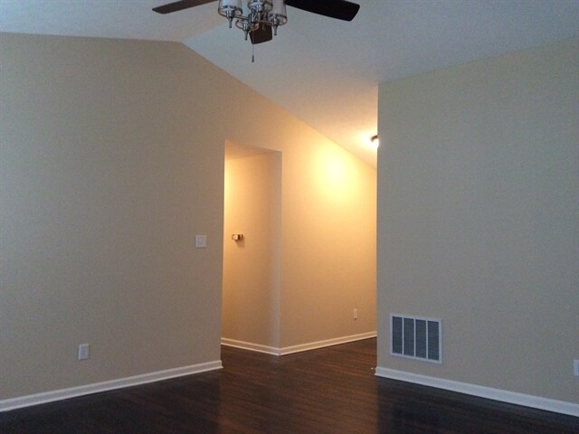 Foto del edificio - 1326 Country View Court