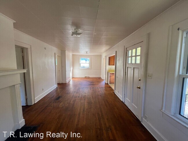 Building Photo - 2 br, 1 bath House - 635 Hillcrest Drive