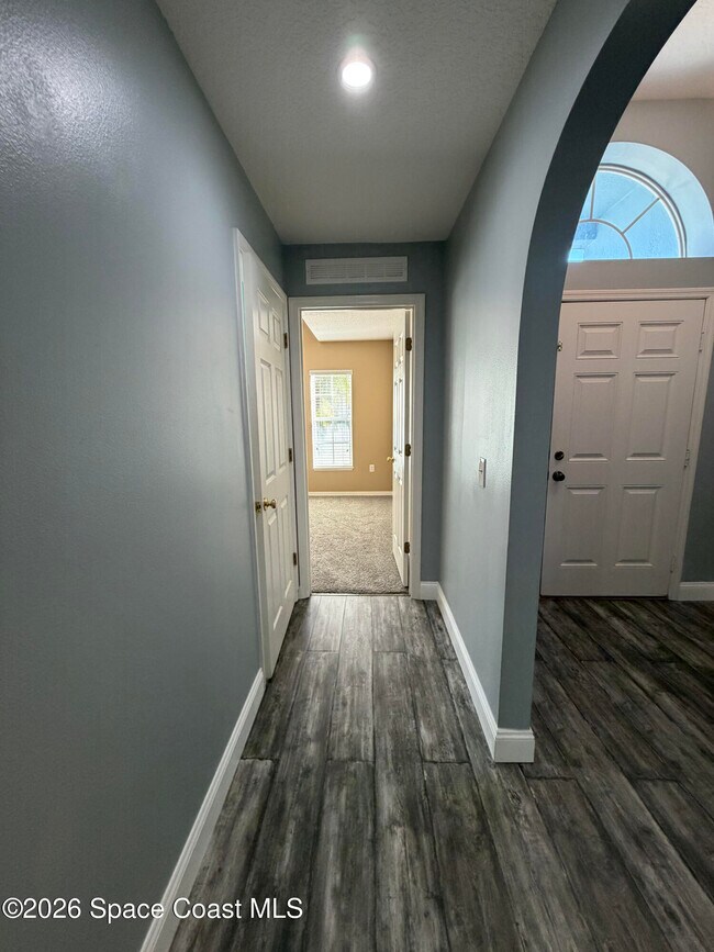 Building Photo - 1398 Mycroft Dr