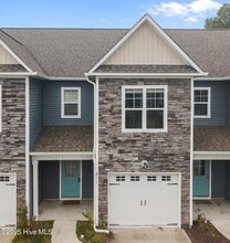 Building Photo - 211 N Stingray Ln