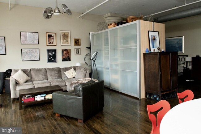 Foto del edificio - 314-22 N 12th St