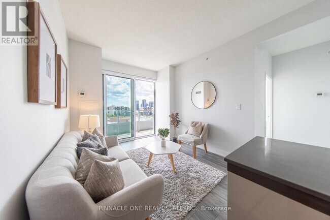 Building Photo - 180 Fairview Mall Dr